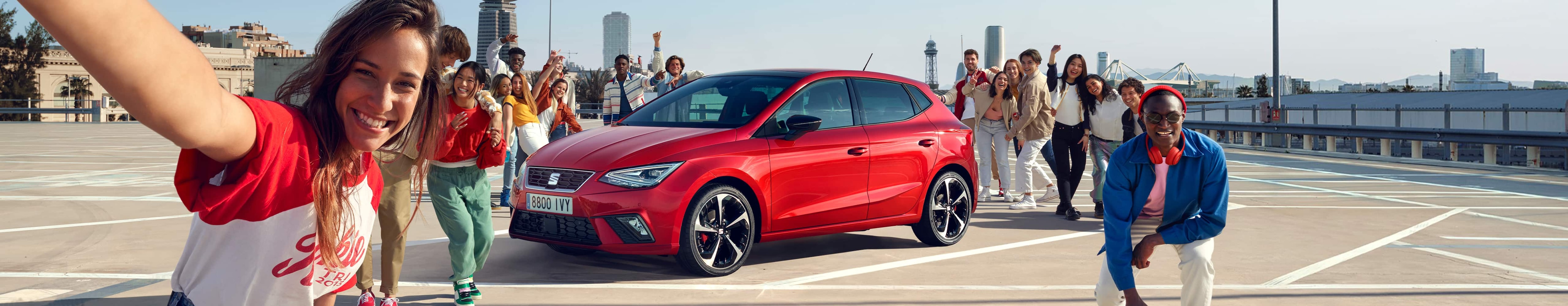 La festa dels amics amb el SEAT Ibiza vol tenir el color vermell al mig